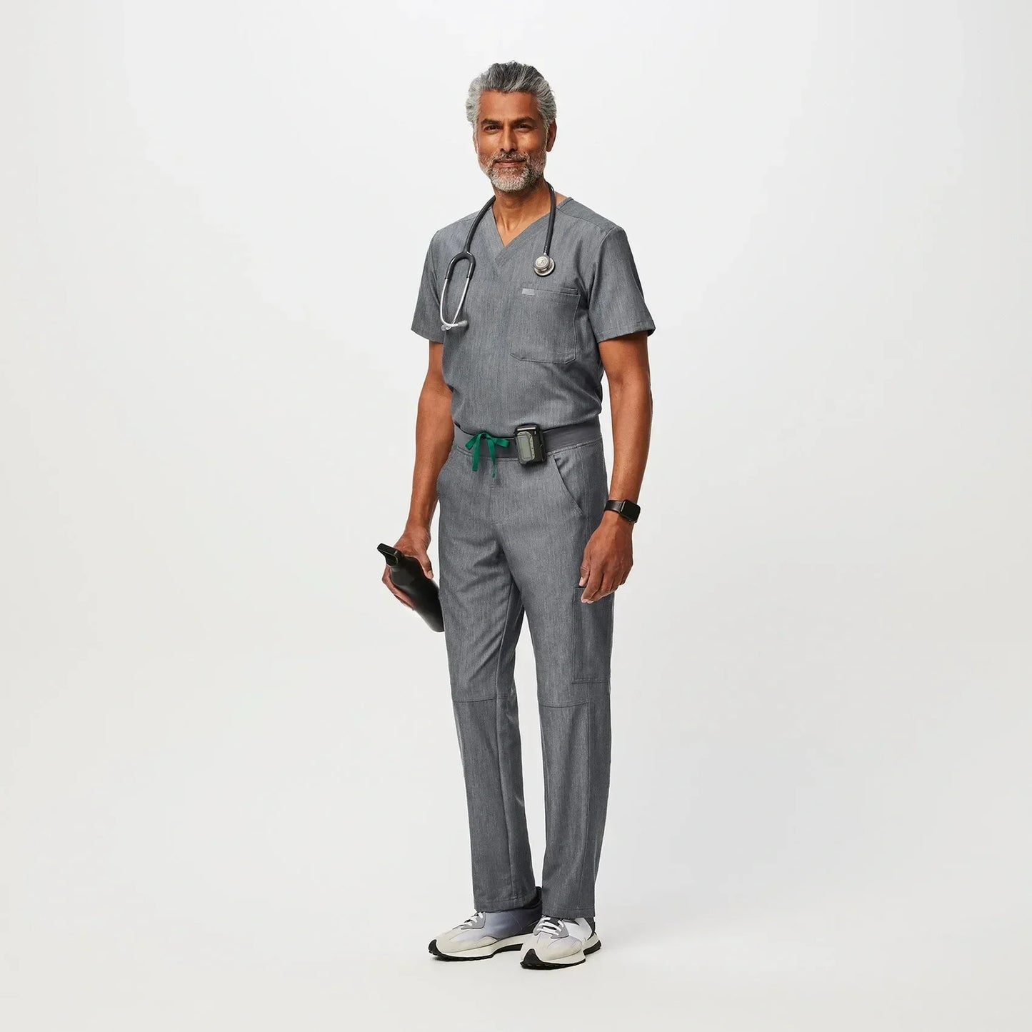 Men's  Cargo Scrub Pants - Graphite
